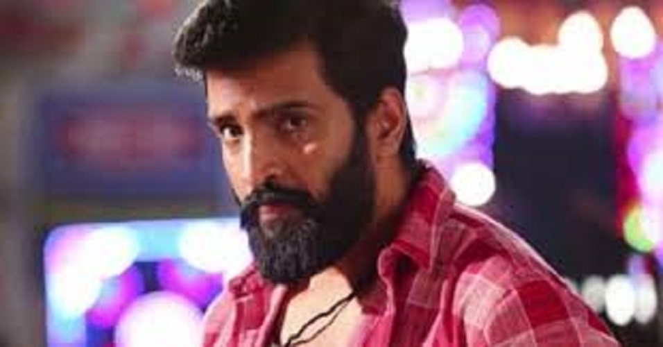 பிரபல காமெடி நடிகர் சந்தானத்தின் ரசிகர்கள் செய்த பிரம்மிப்பான செயல்!